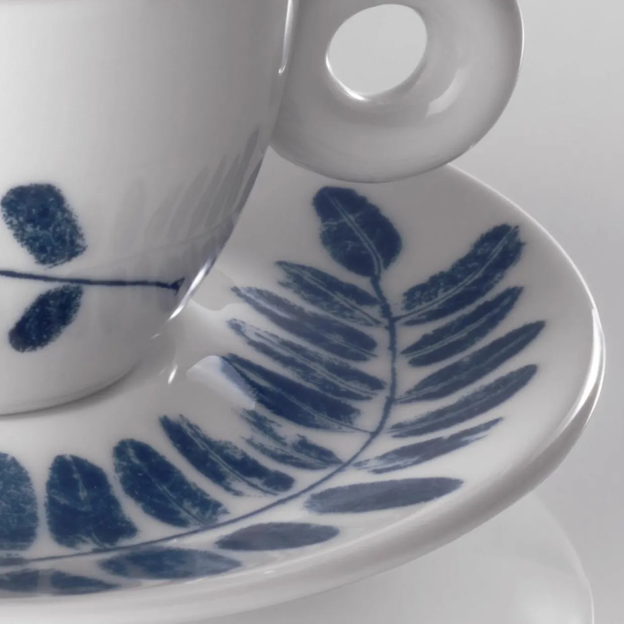 Illy Mugs, Tasses^2 Tasses Cappucino en Porcelaine Art Collection Biennale A bleu/blanc - 170 ml