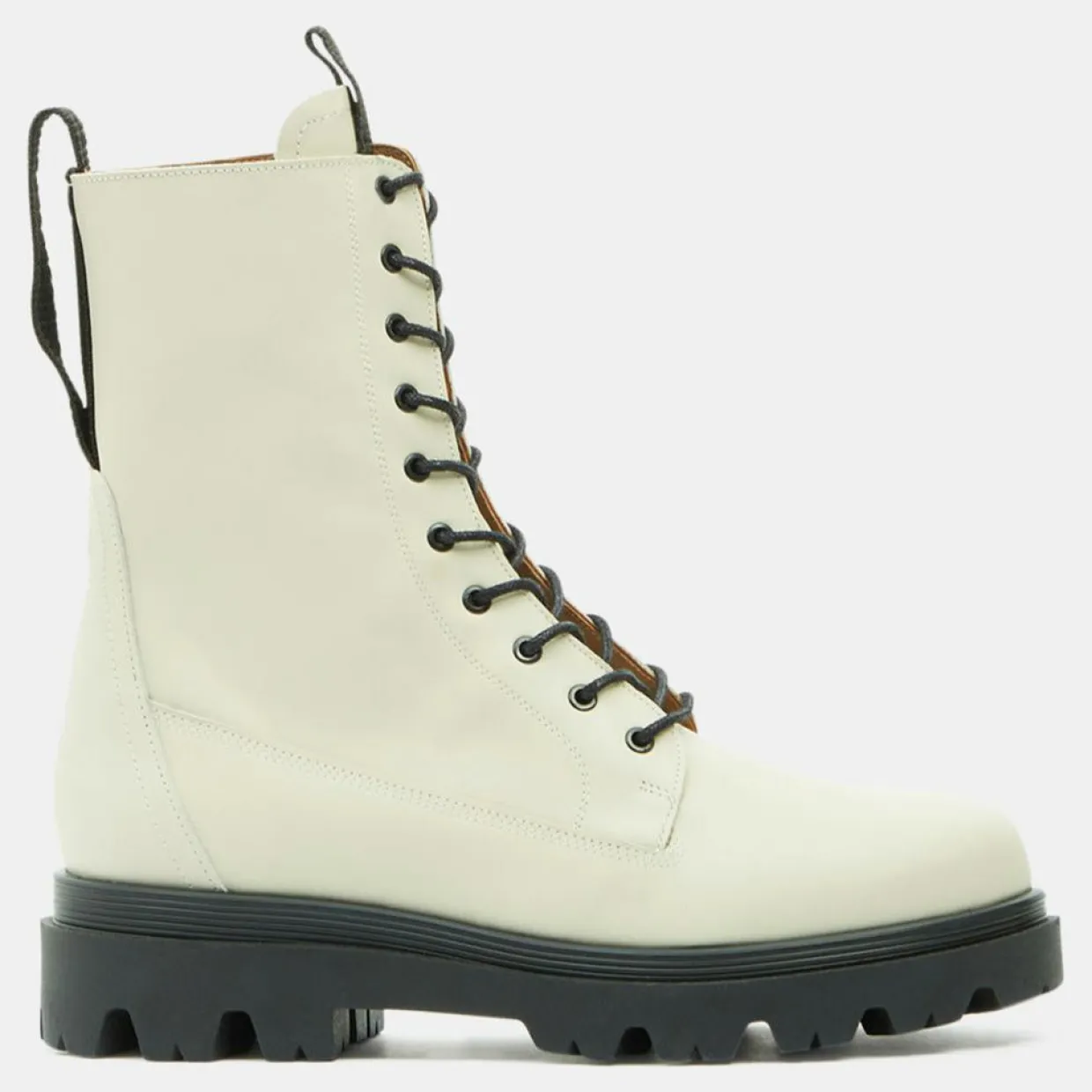 Boots en Cuir Lovi écrues-Flattered