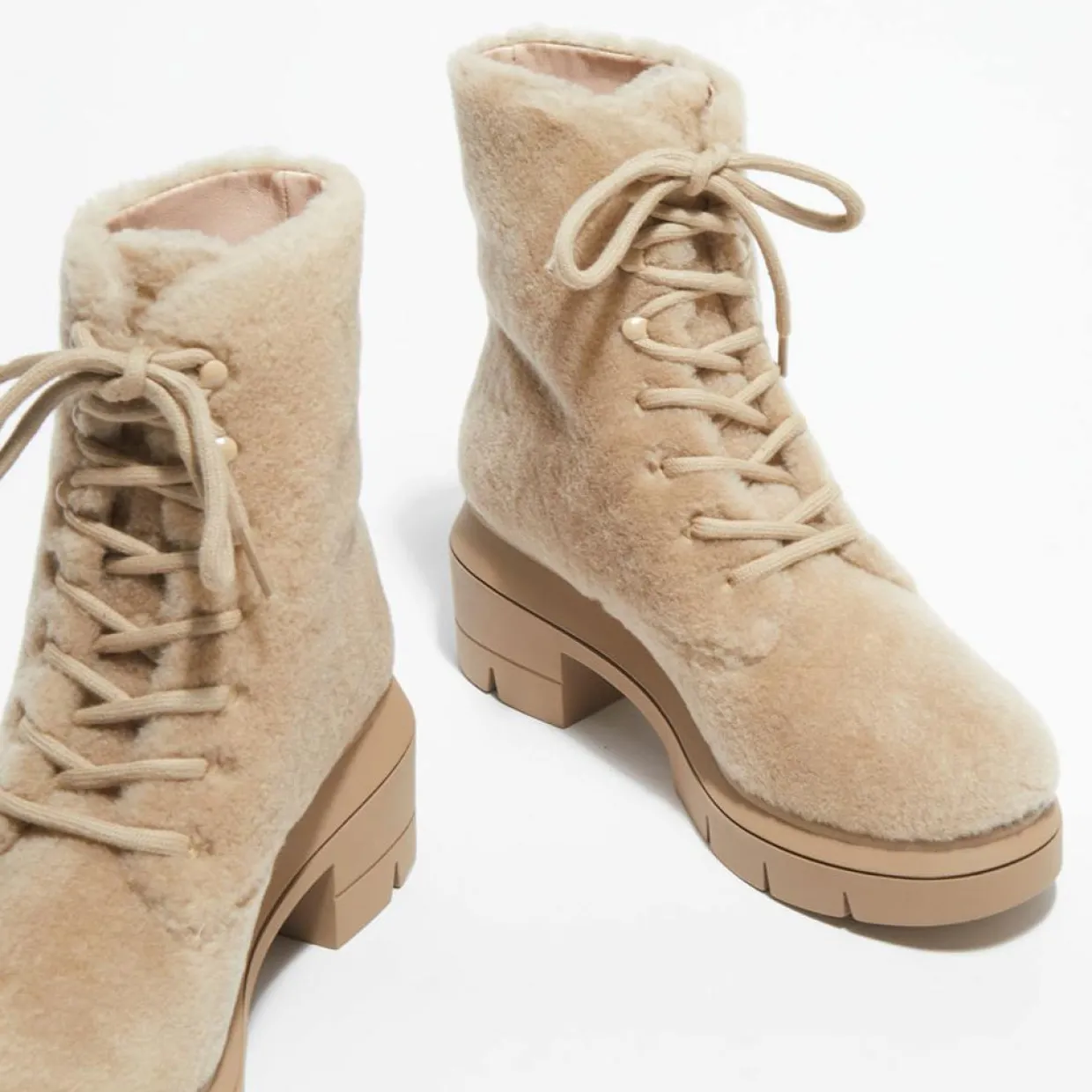 Femme Stuart Weitzman Bottines^Boots en Peau de Mouton Nisha beiges - Talon 7,5 cm