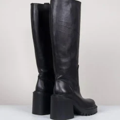 Bottes en Cuir noires - Talon 8 cm-Vic Matie Discount