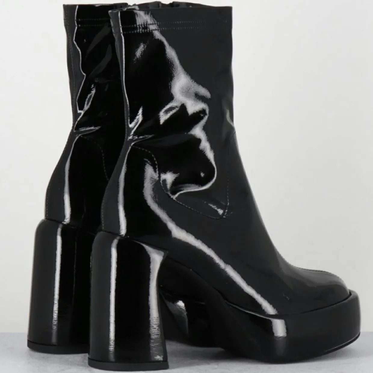 Bottines en Cuir E3527 noires - Talon : 9.5 cm-Elena Iachi Outlet