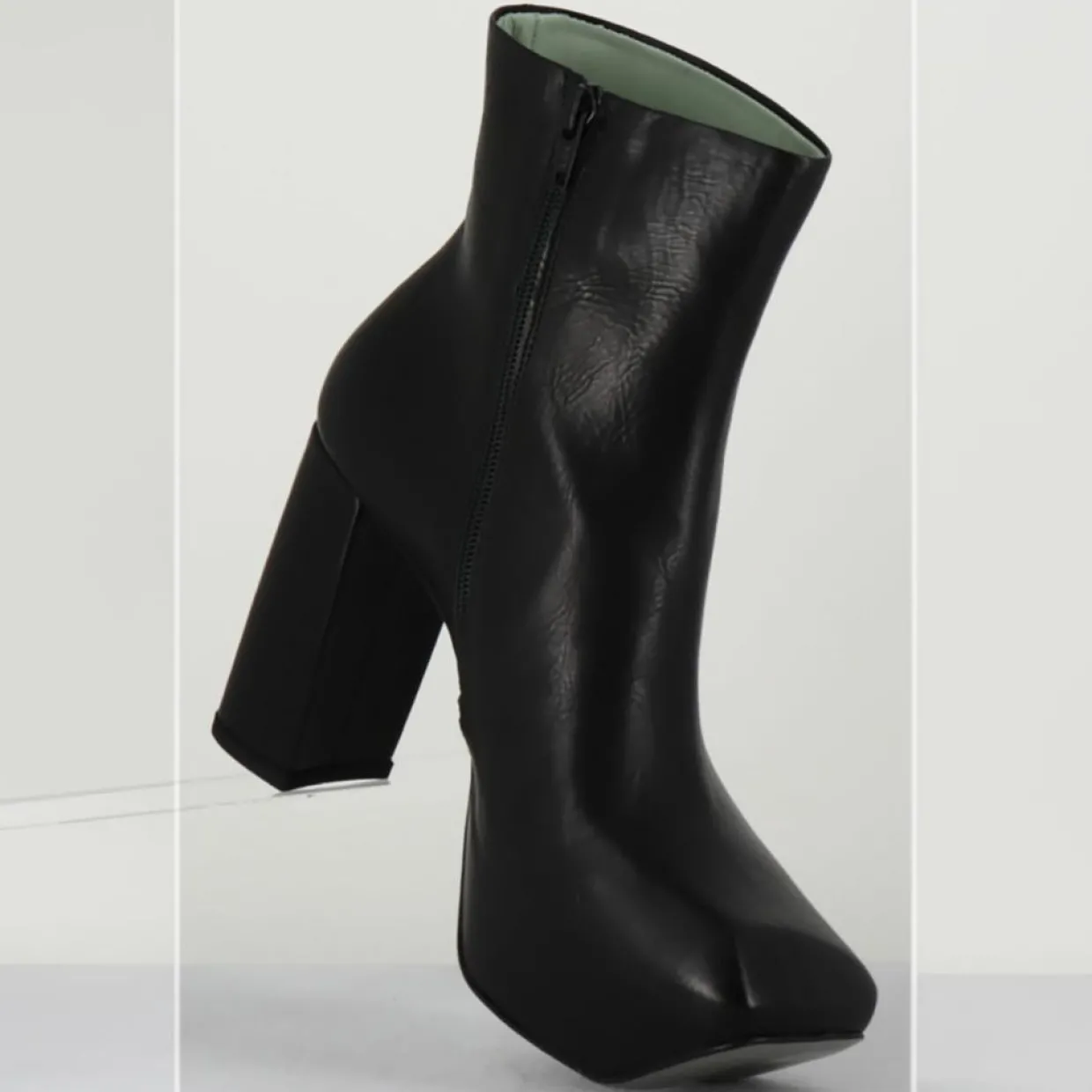 Bottines en Cuir noires-Malloni