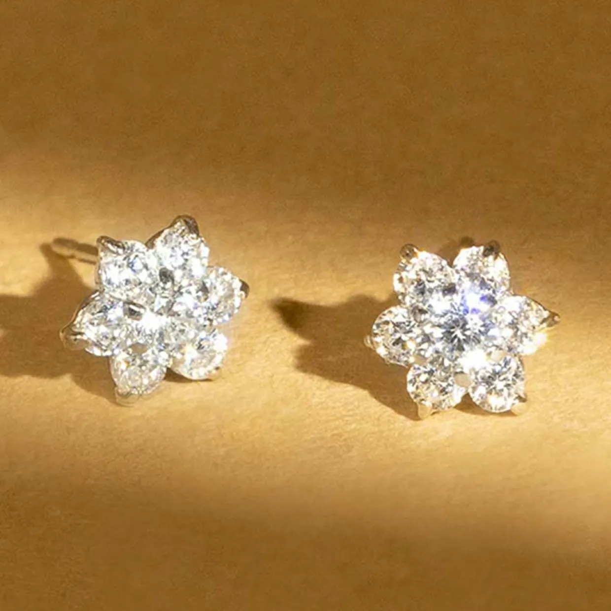 Femme Instant d'Or Boucles D'Oreilles^Boucles d'oreilles Le Messager Blanc or blanc