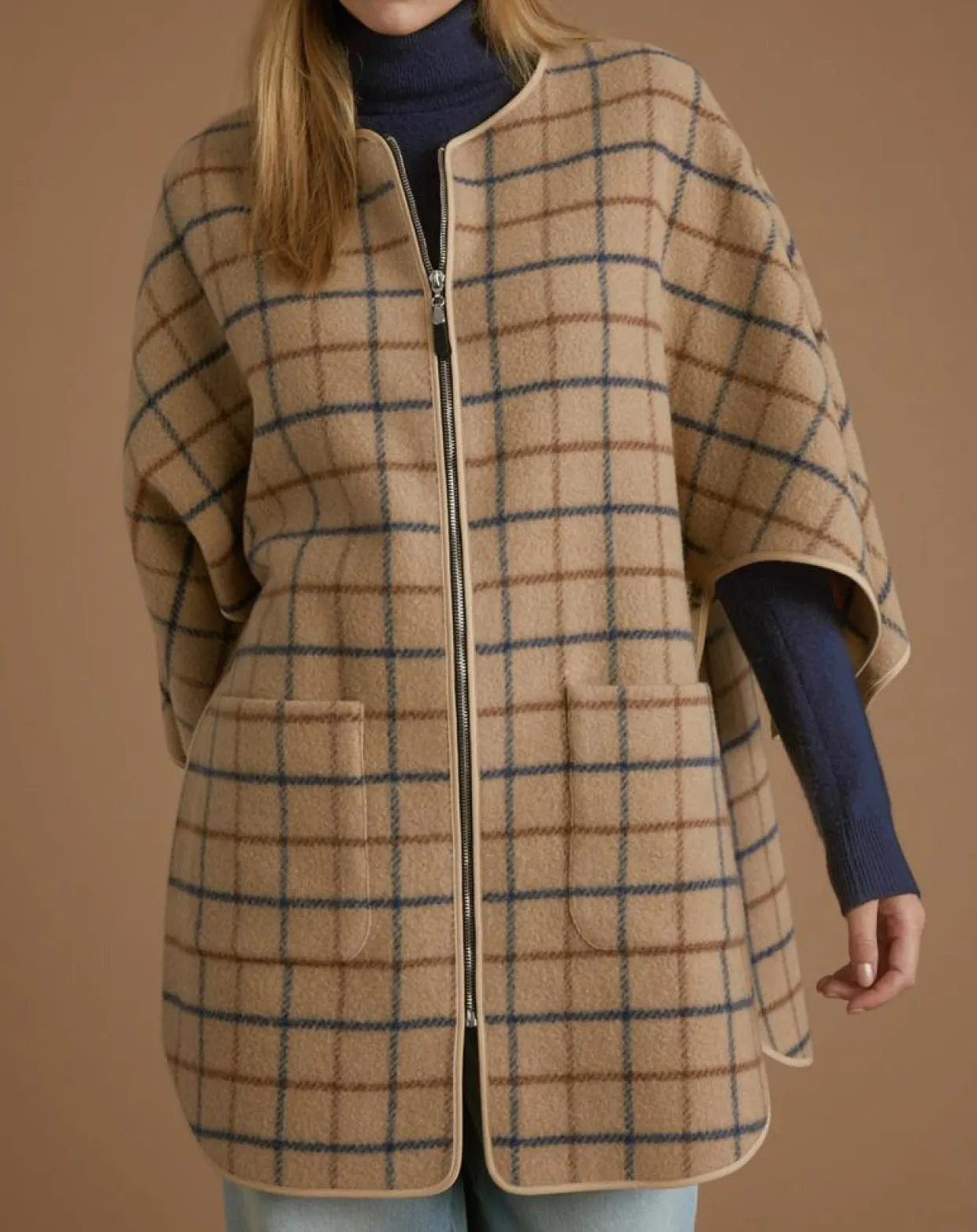 Cape en Laine mélangée à carreaux beige moyen-Cyrillus Best