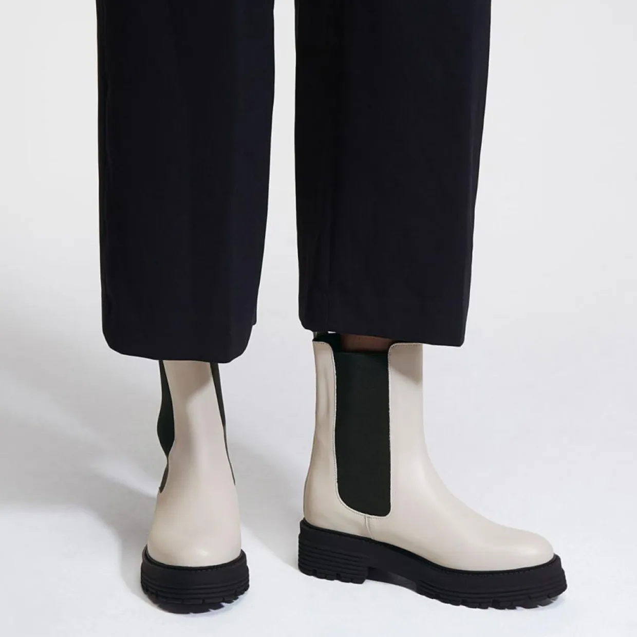 Femme Galeries Lafayette Bottines^Chelsea boots en Cuir beiges - Talon 4 cm