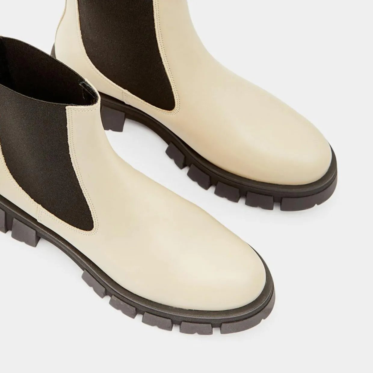 Femme Galeries Lafayette Bottines^Chelsea boots en Cuir semelle épaisse beiges - Talon 4,5 cm