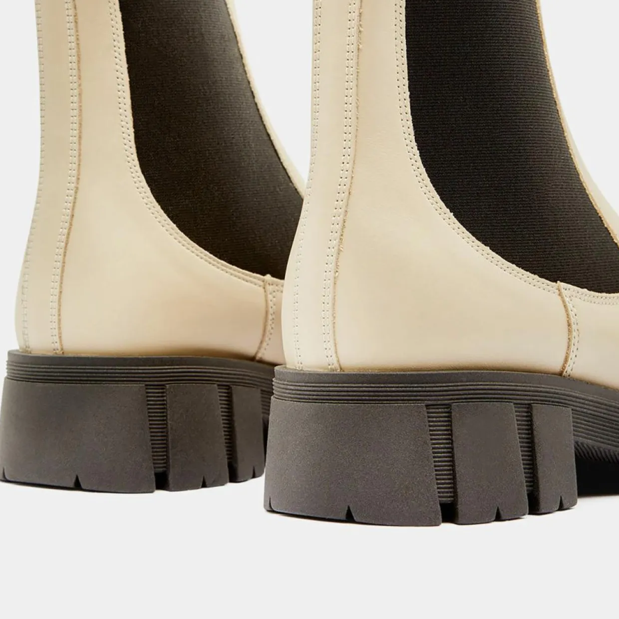 Femme Galeries Lafayette Bottines^Chelsea boots en Cuir semelle épaisse beiges - Talon 4,5 cm