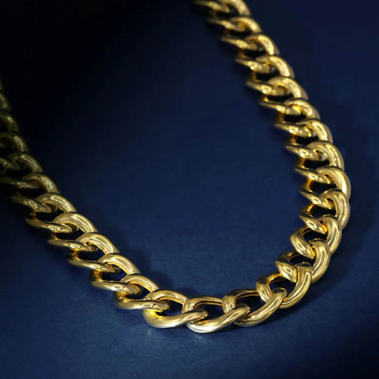 Femme By Rafaella Colliers^Collier Edoardo en Argent doré
