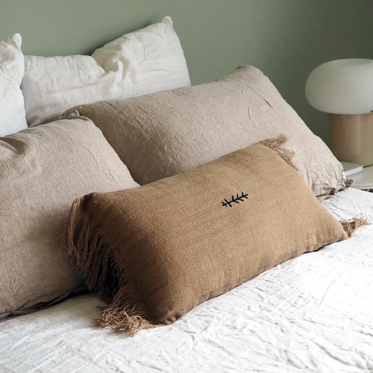 Bed and Philosophy Coussins, Galettes De Sièges^Coussin en lin à chevrons marron 30x60cm