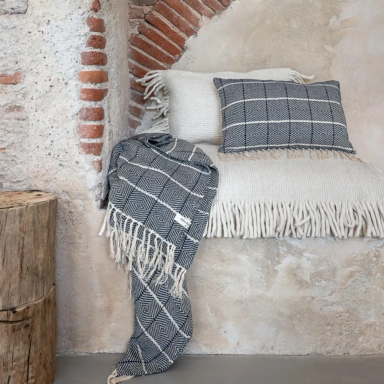 Coussin en lin et coton bleu 40x60cm-Bed and Philosophy New