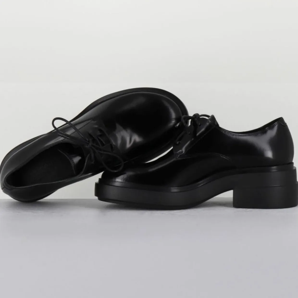 Femme Vic Matie Derbies^Derbies en Cuir noires - Talon 5.5 cm