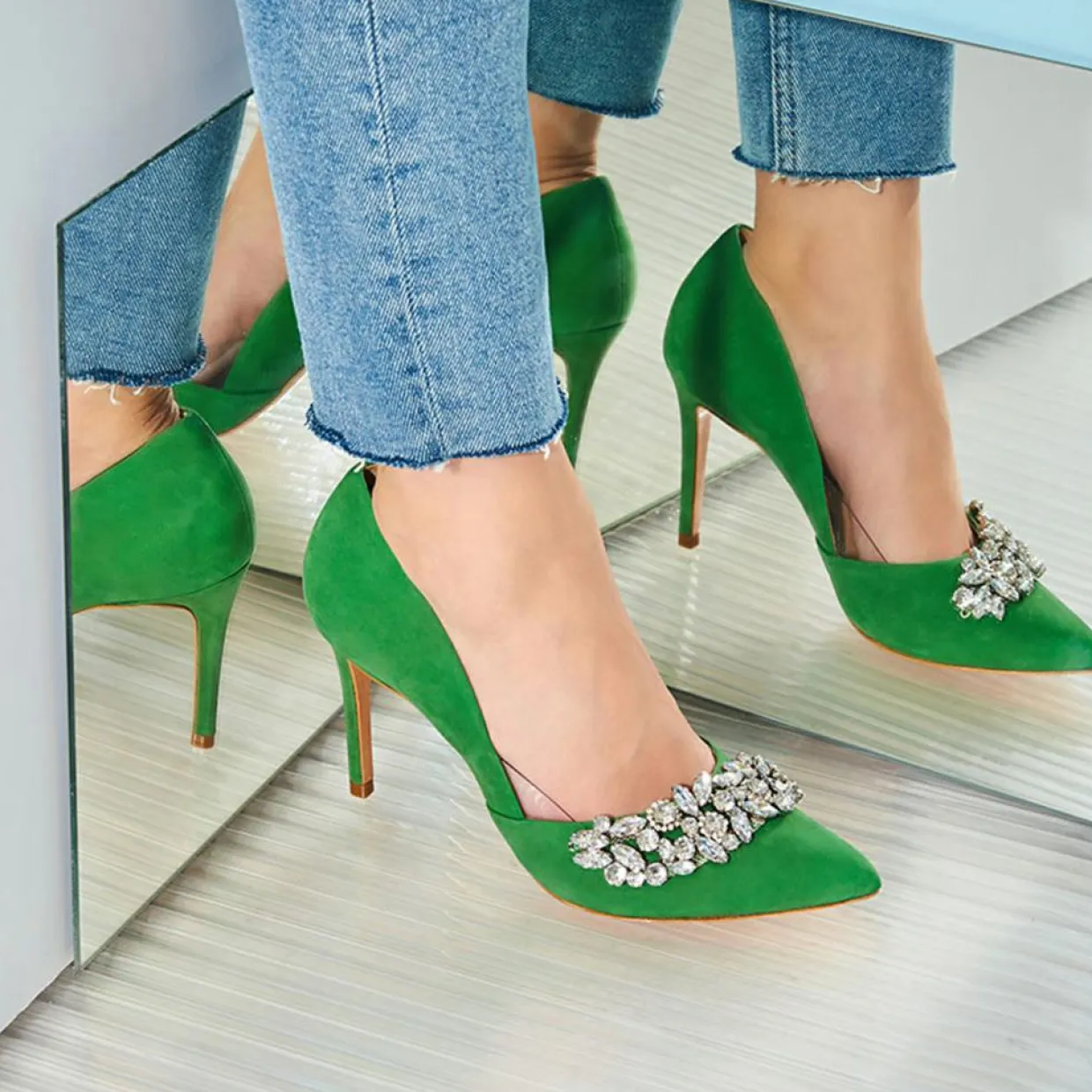 Escarpins en Velours de Cuir Adia verts - Talon 8 cm-Cosmoparis New