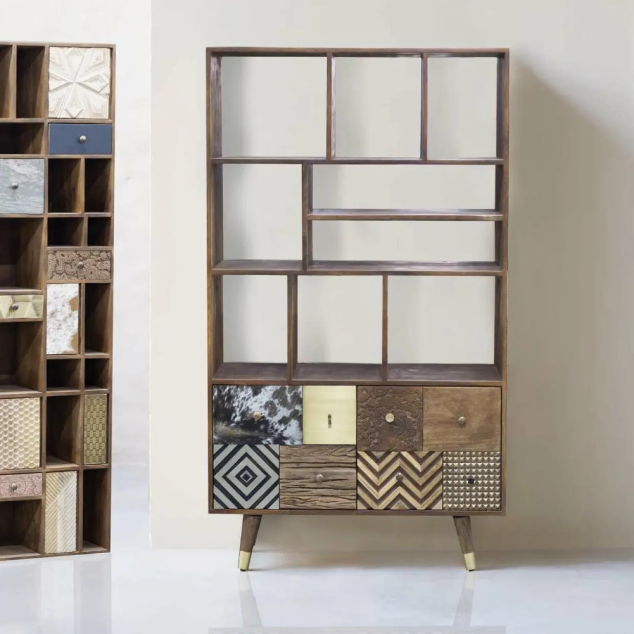 Etagère multi-matériaux peau de vache bois sculpté Naturel - 100x40x175 cm-Bois & Chiffons Outlet