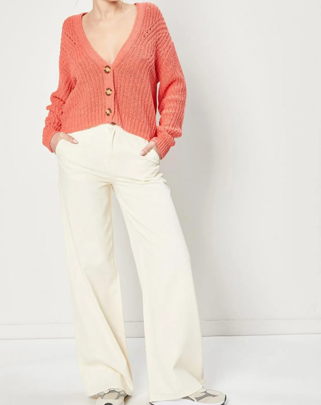 Gilet en Maille mélangée à boutons contrastants rose saumon-Esprit Hot