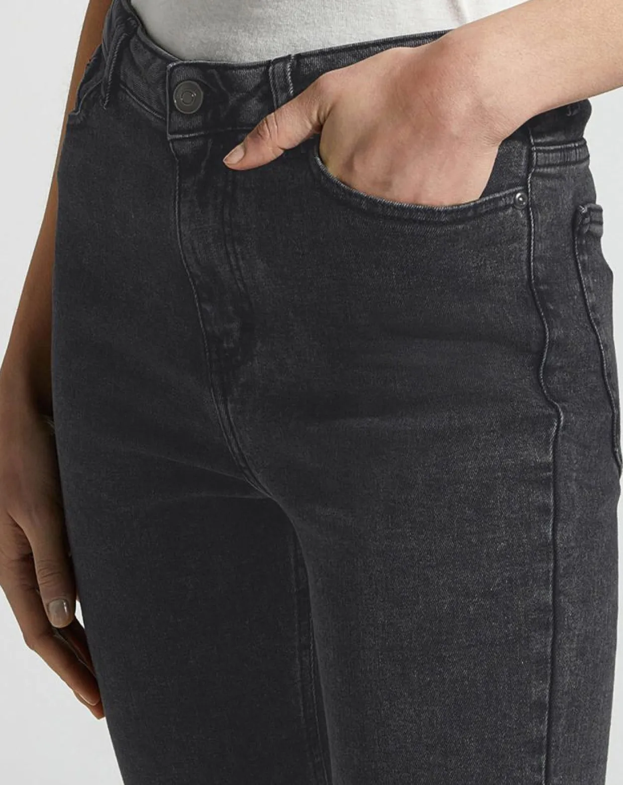 Jean Regular gris-Galeries Lafayette Best