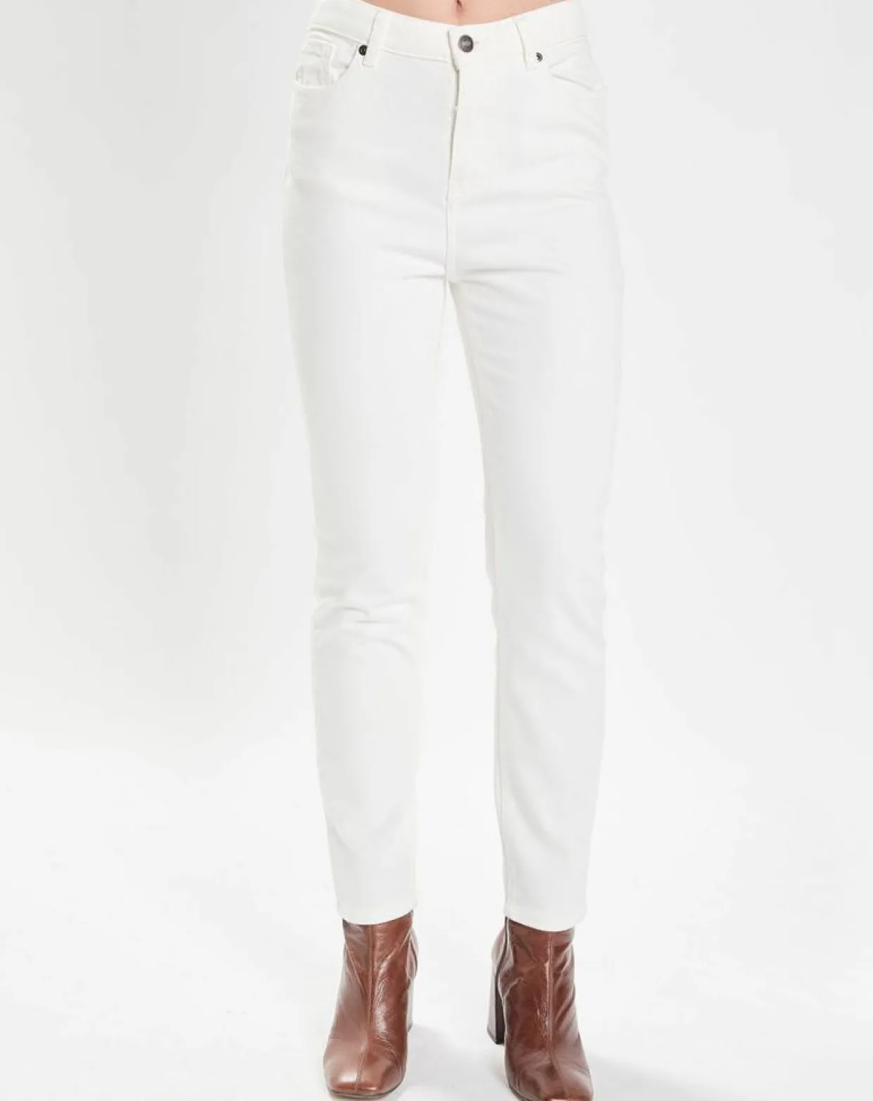 Jean Slim blanc-Galeries Lafayette Hot