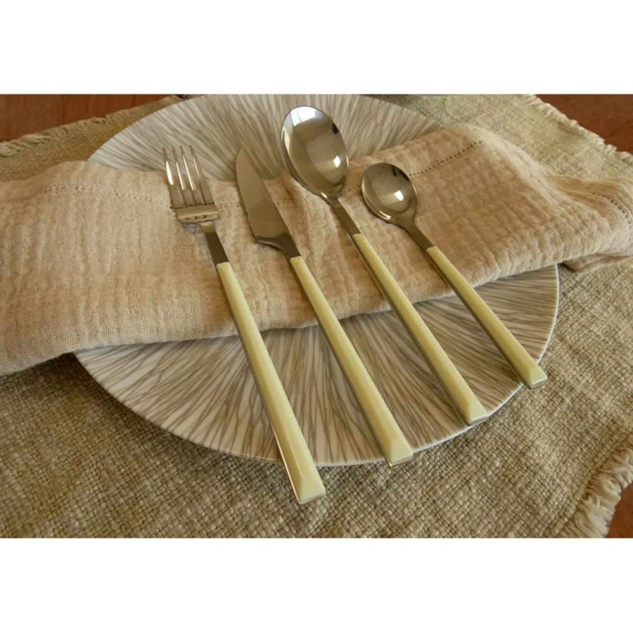 Menastyl Couverts De Table^Ménagère Colorama crème- 24 Pièces