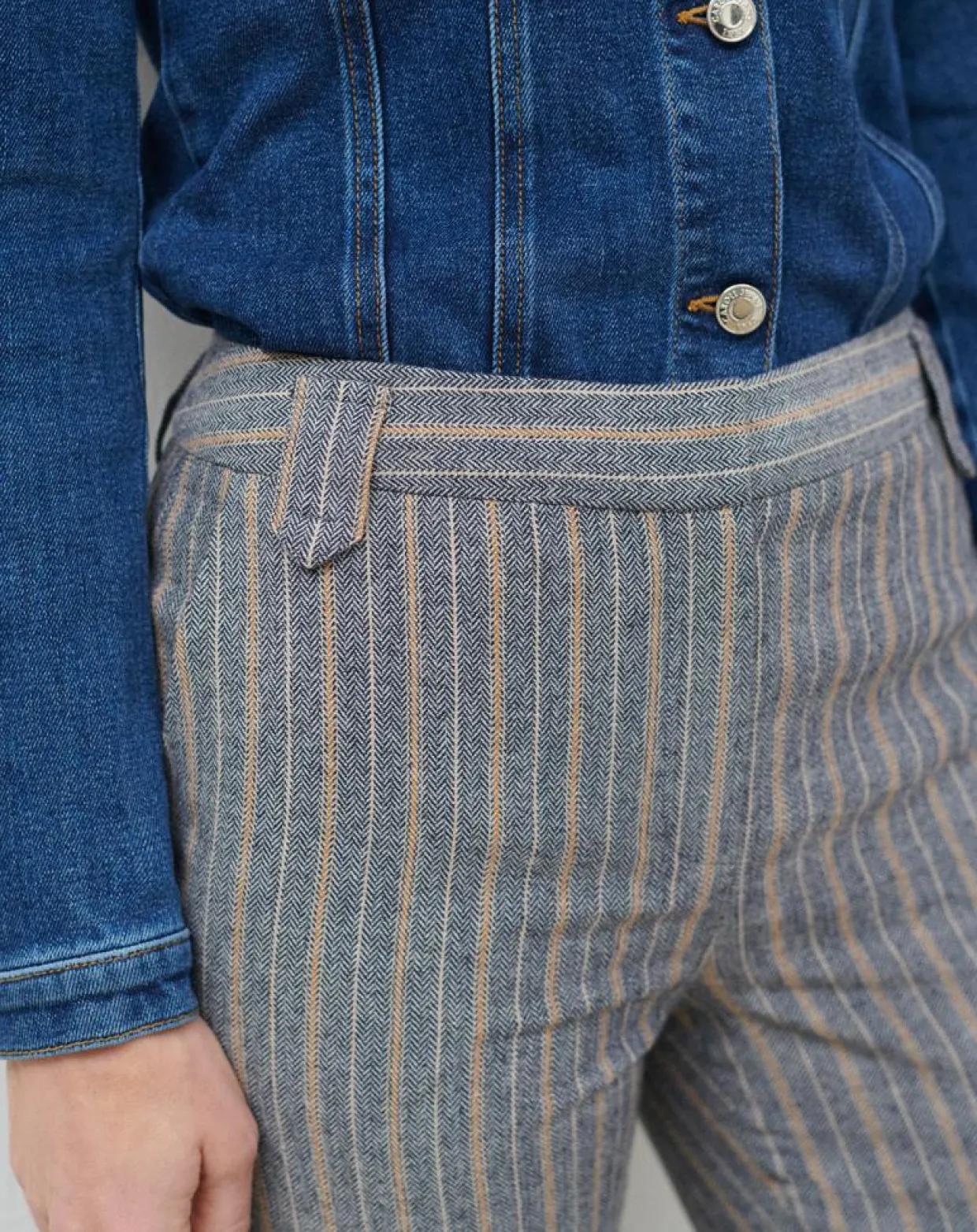 Pantalon de tailleur en Laine mélangée Danny à chevrons bleu marine-Caroll Sale
