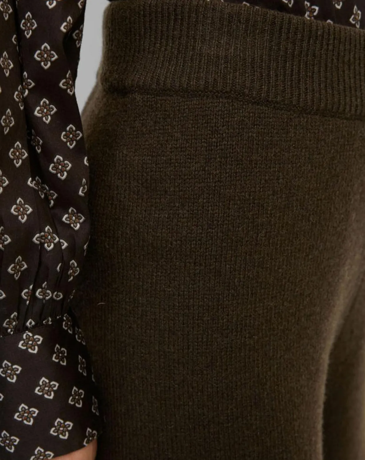 Pantalon en Laine vierge mélangée marron foncé-Marc O'Polo