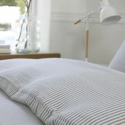 Parure Housse de Couette 100% Gaze de Coton Imprimé Laya blanc/gris-Baton Rouge