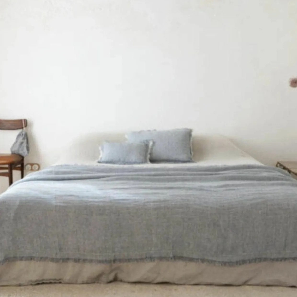 Bed and Philosophy Plaids^Plaid en double gaze de lin bleu 140x230cm