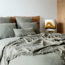 Bed and Philosophy Plaids^Plaid en lin & coton finitions frangées vert 150x180cm