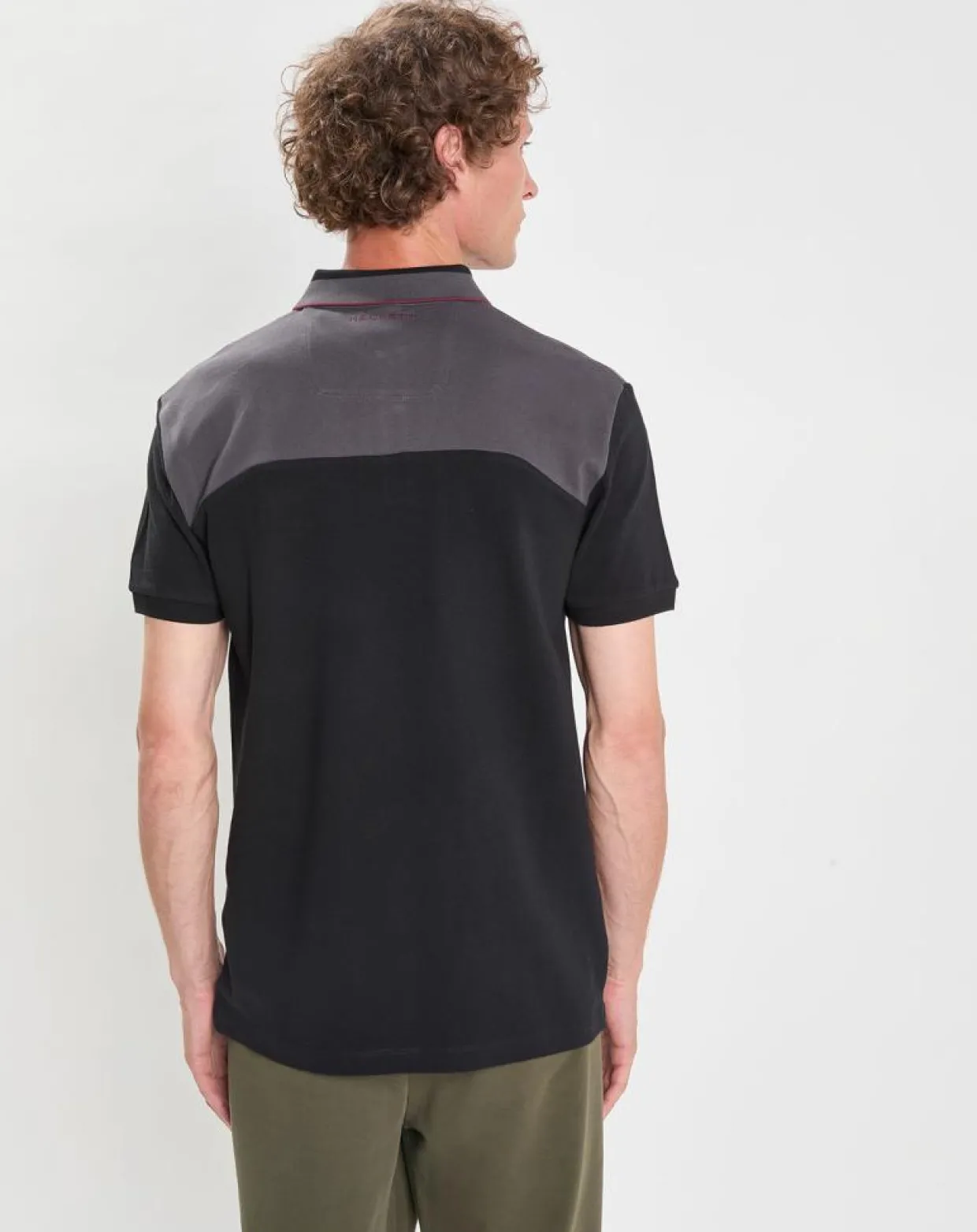 Polo Regular Fit Aston Martin Racing Colorblok noir/gris-Hackett London Sale