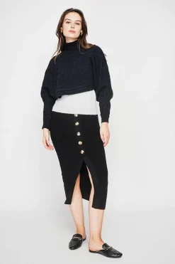 Poncho court col roulé noir-C&Jo Online