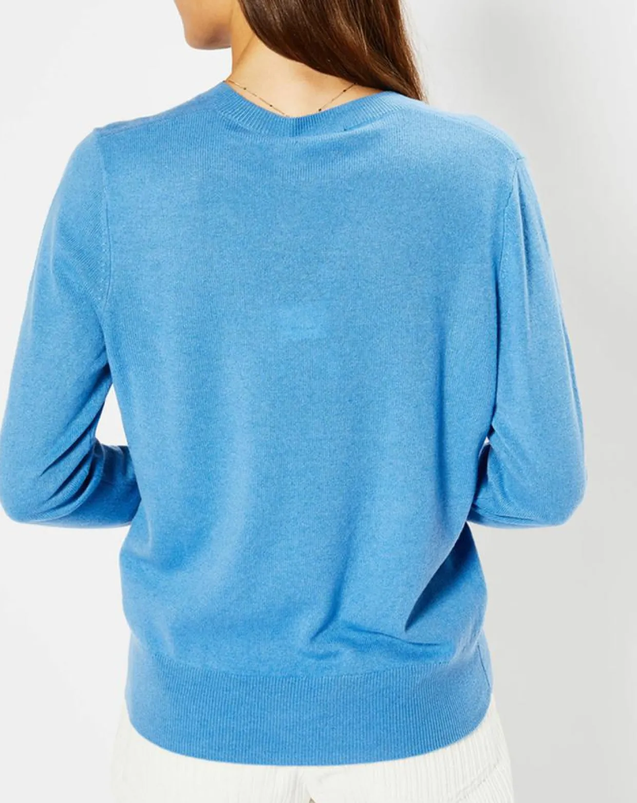 Pull 100% Cachemire Zocon col V bleu-Galeries Lafayette Best