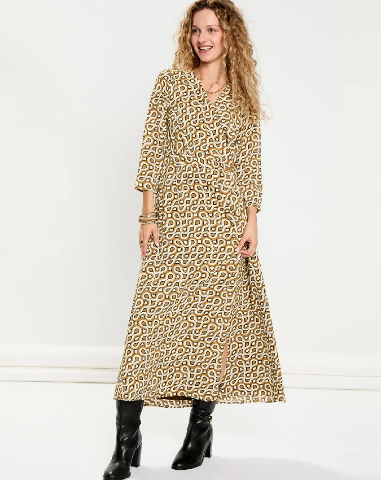 Robe Millo beige-La Petite Etoile Clearance