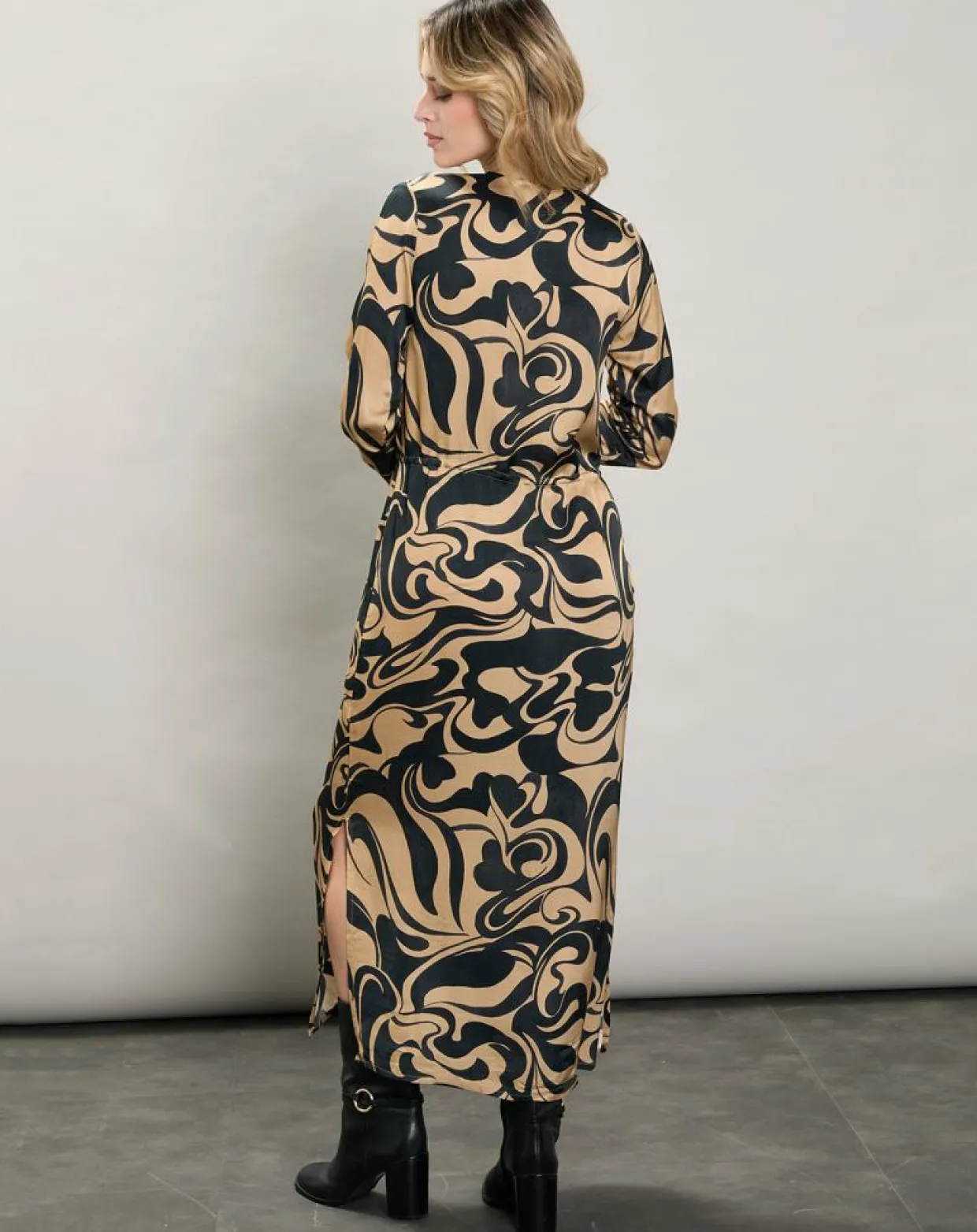 Femme Hartford Robes^Robe satinée Rosal beige/marine