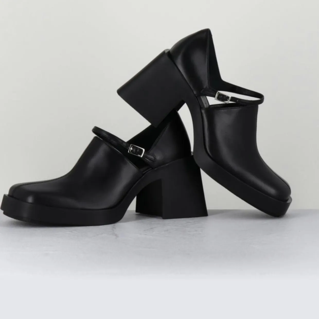 Femme Justine Clenquet Sandales À Talons^Sabots en Cuir Kim noirs - Talon 8 cm