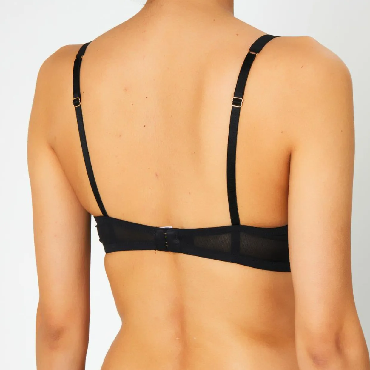 Femme Huit Lingerie, Nuit^Soutien-gorge avec armatures en Soie mélangée Flock noir