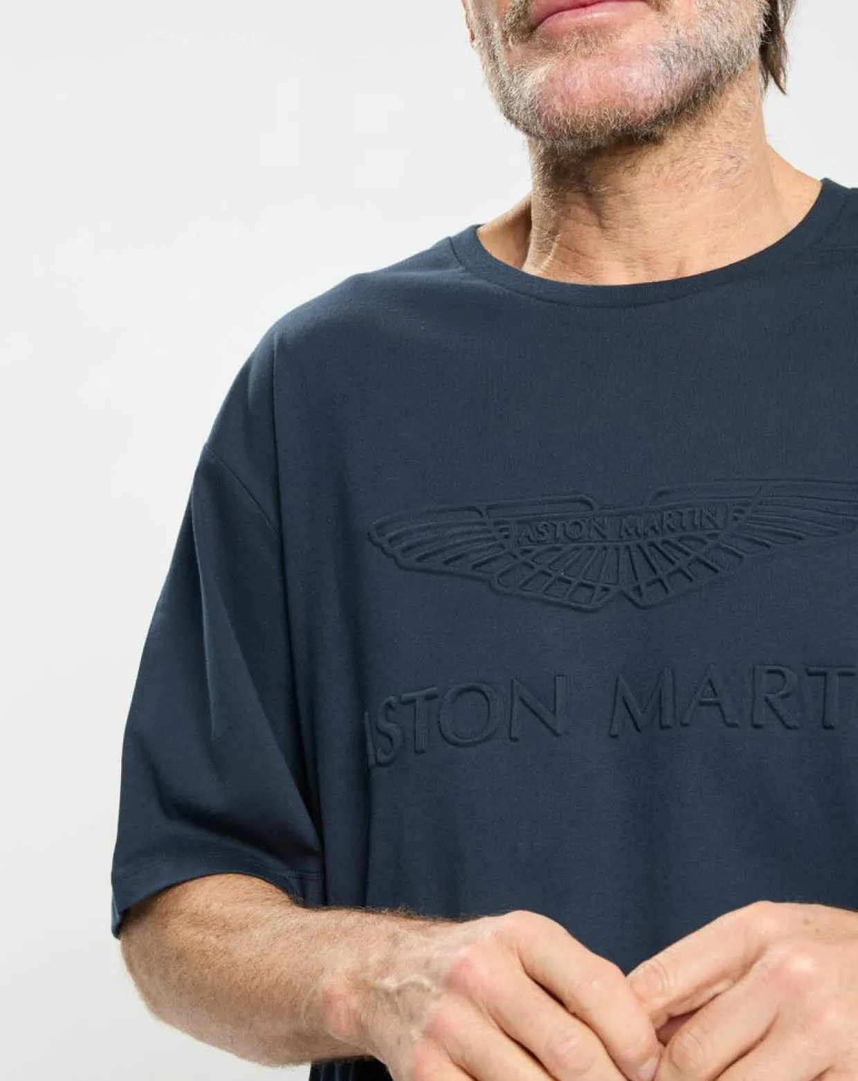 T-Shirt Regular Fit Aston Martin Racing embossé bleu marine-Hackett London Hot